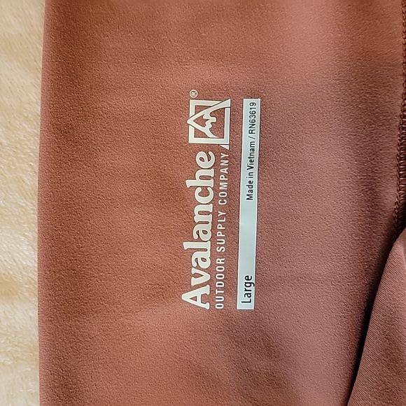 Avalanche outdoor supply company legging - Picture 3 of 4